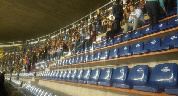 El Azteca en pésimas condiciones