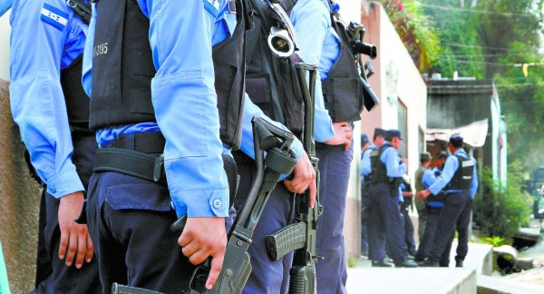 EUA dará apoyo para aplicar pruebas a 46 oficiales en Honduras