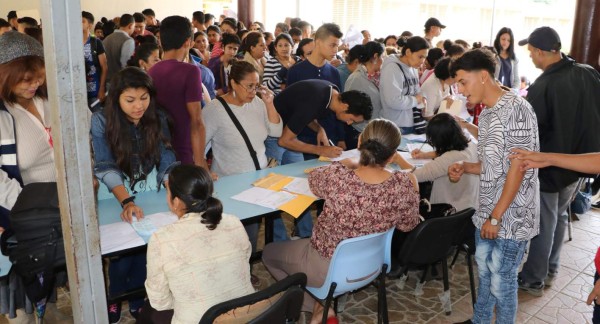 En el Perla del Ulúa piden 30 lempiras a 400 padres para comprar 15 candados