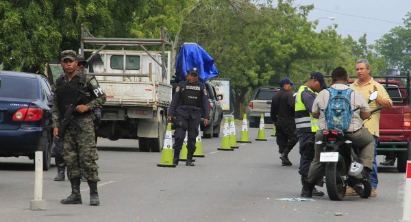 Más de 400 policías salen a sancionar a conductores que circulen sin placas