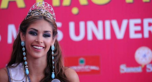 Dayana la nueva Miss Universo