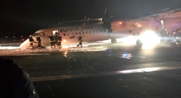 Avión se estrella al aterrizar en Polonia, todos los pasajeros sobreviven