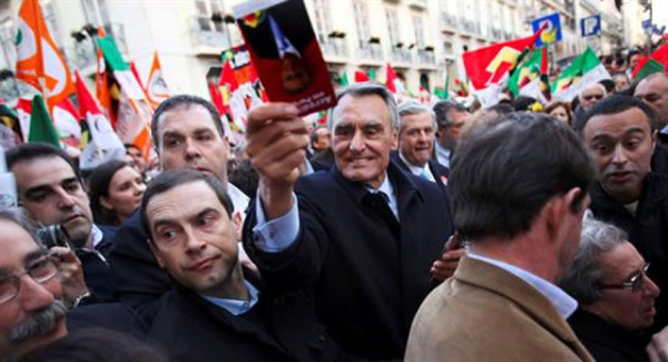 Los portugueses acuden a las urnas pesimistas