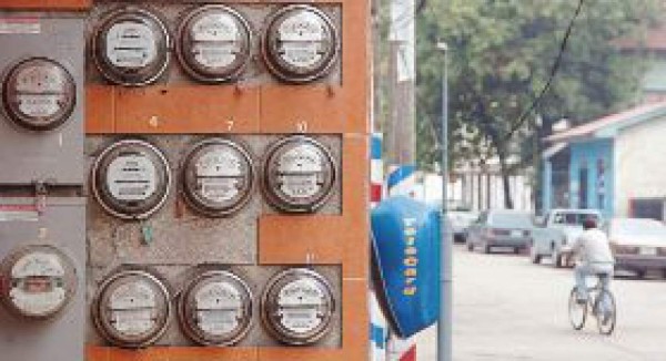 Enee aún no rebaja el ajuste por combustibles