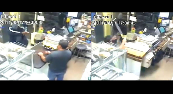 Cajero se defiende con machete de ladrón
