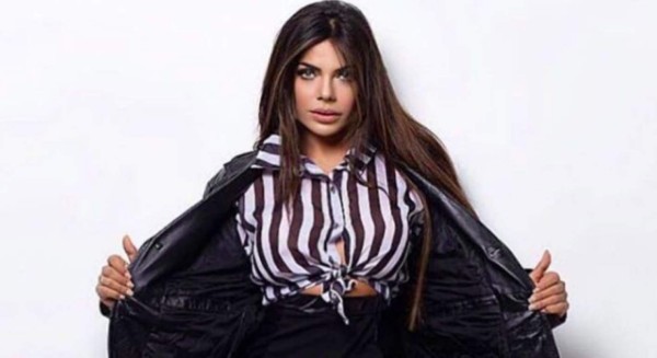 Suzy Cortéz desbanca a Kim Kardashian posando sin ropa
