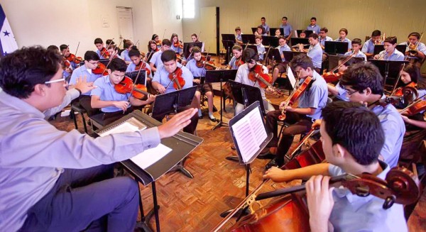 En Europa y EUA alaban la labor formativa de la Victoriano López