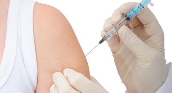 Anticonceptivos inyectables aumentan el riesgo de contraer el virus del sida