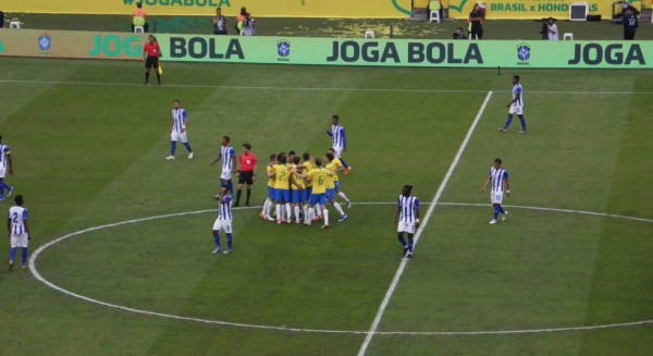 Video: El 1-0 de Brasil ante Honduras gracias al VAR