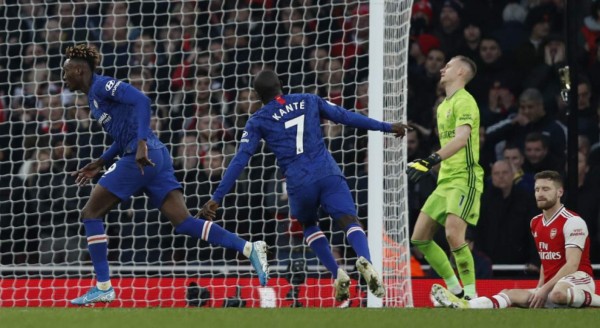 Video: Chelsea remonta en tramo final y hunde al Arsenal