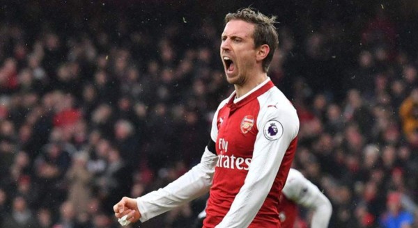Nacho Monreal deja al Arsenal y regresa a la Liga de España