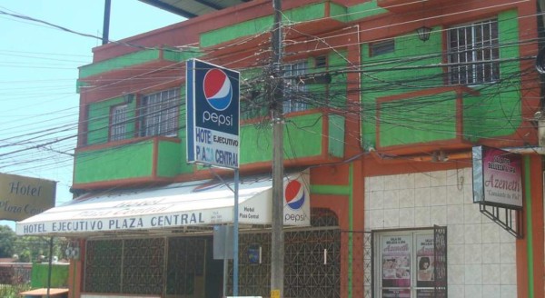 Incendio en un hotel deja dos heridos en Puerto Cortés