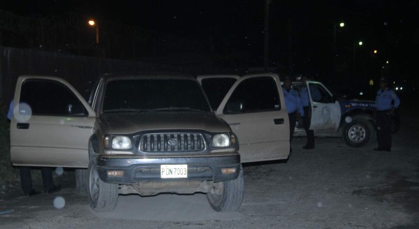 Robacarros se enfrentan a disparos con la Policía