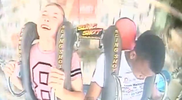 Joven se desmaya tres veces en montaña rusa