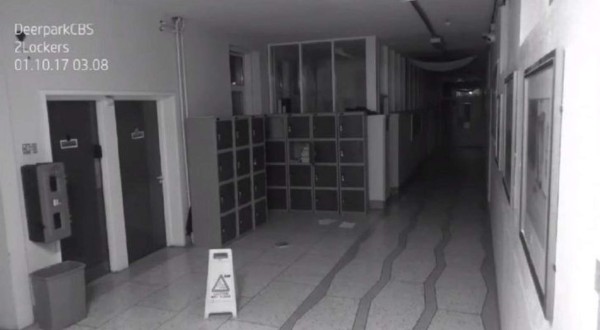Tenebroso video capta fantasma en una escuela