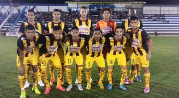 Real España igualó sin goles contra el Isidro Metapán