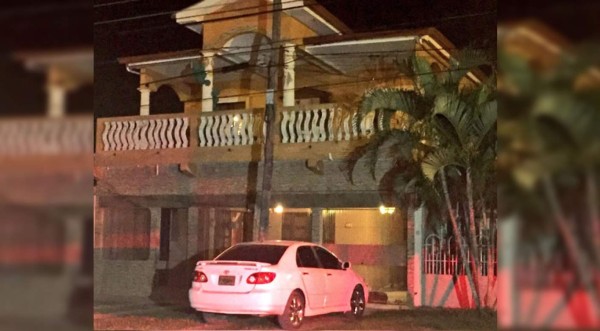 Vestidos de policías irrumpen en fiesta y matan a joven en San Pedro Sula
