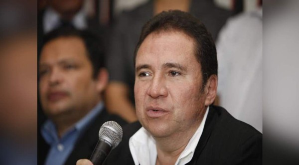 Honduras: Libran nueva orden de captura contra Flores Lanza   