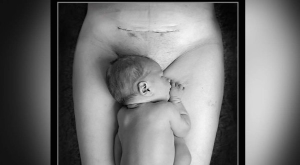 Foto de bebé conmociona al mundo en las redes