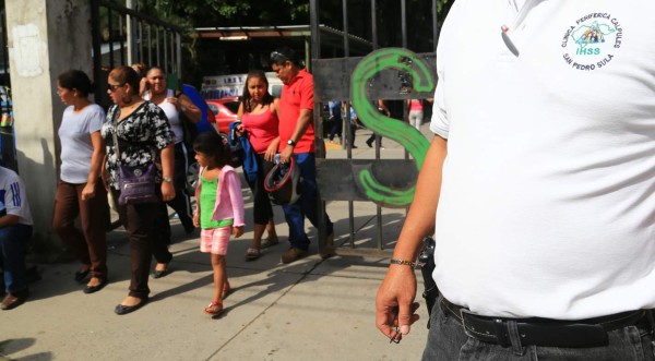 Trabajan 12 horas y no ganan ni el salario mínimo