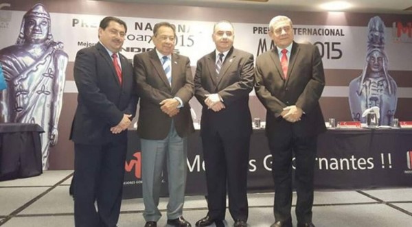 Premian gestión de tres alcaldes hondureños