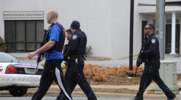 Detienen al hombre armado que tomó rehenes en Alabama