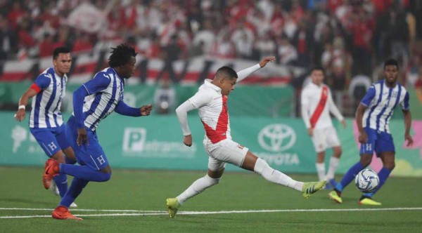 Honduras empata sobre la hora ante Perú y acaricia las semifinales de los Juegos Panamericanos