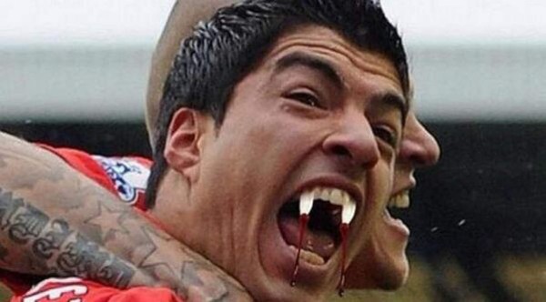 Luis Suárez reincidente: muerde a Giorgio Chellini (memes)