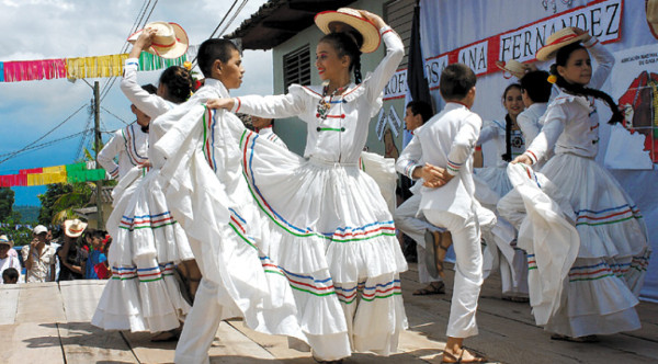 Nuevo Celilac preserva la memoria folclórica