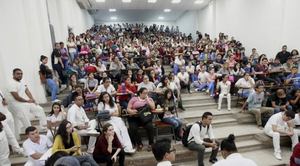 Crisis en la Universidad sigue en 'punto muerto”