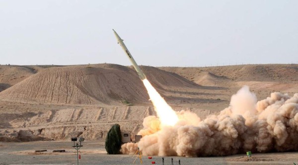 Irán prueba nuevos misiles en aumento de tensiones con EUA