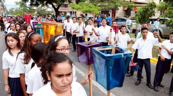 Más de 10,000 personas celebraron alfabetización