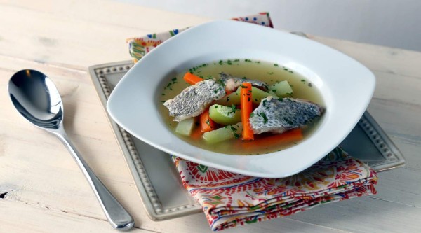 Cómo preparar una sopa de pescado