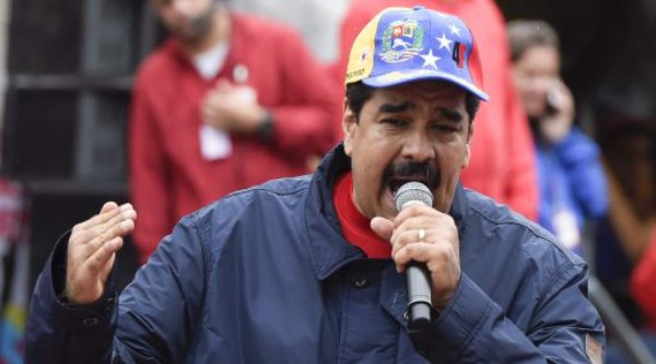 Ante crisis Maduro prepara decreto de 'conmoción interior'