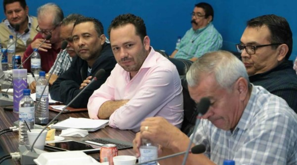 Las razones de los dirigentes del transporte para suspender el paro