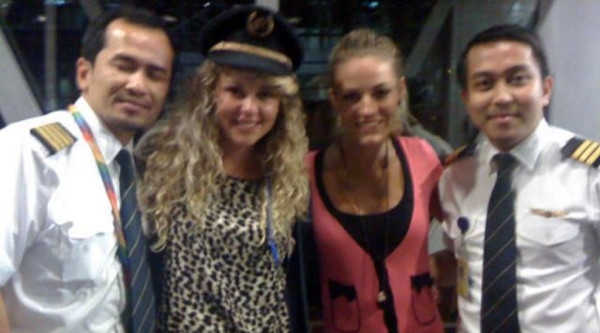 Investiga pilotos del avión de Malaysia Airlines por conducta inapropiada