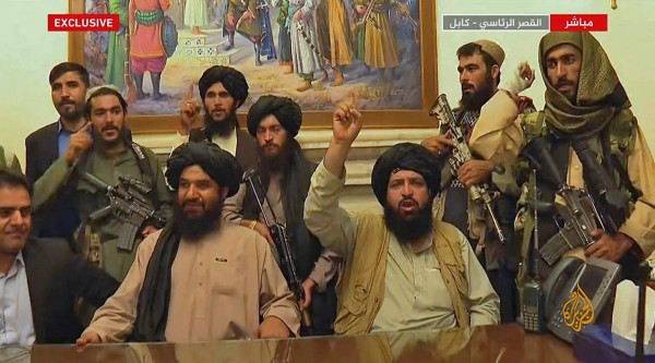 Los talibanes ganan la guerra más larga de EEUU y dañan imagen de Biden