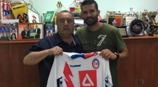 ¡Insólito! Dos equipos anuncian contratación del mismo futbolista