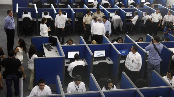 'Call center” extiende su búsqueda de personal bilingüe a La Lima