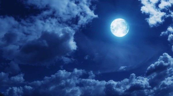 'Luna de sangre azul' tiene significado profético, asegura líder religioso