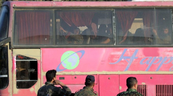 Fuerzas pro Al Asad evacúan sus bases en Siria ante un posible ataque de EEUU