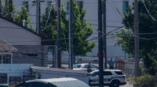 EEUU: Hombre intenta incendiar centro de inmigrantes y es abatido por policías