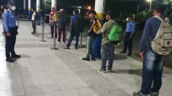 Ingresan al país más de 70 hondureños procedentes de Guatemala