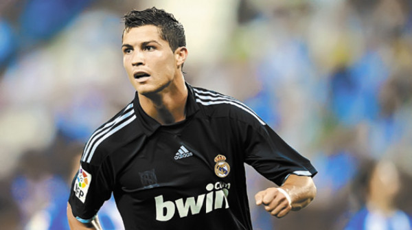 Kaká guía al Real Madrid