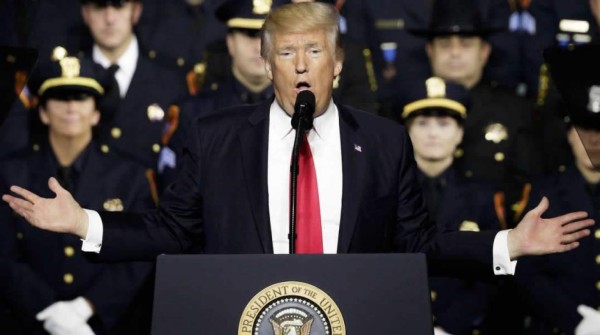 Culpar a inmigrantes de MS-13, un error de Donald Trump
