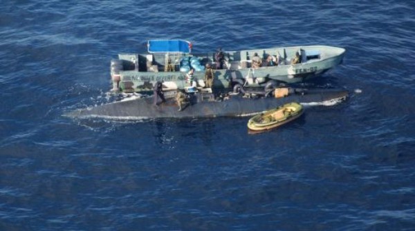 Hallan misterioso sumergible en aguas del Pacífico de Guatemala