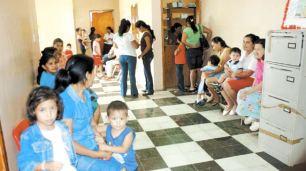 Se reanuda construcción de carretera a San Antonio