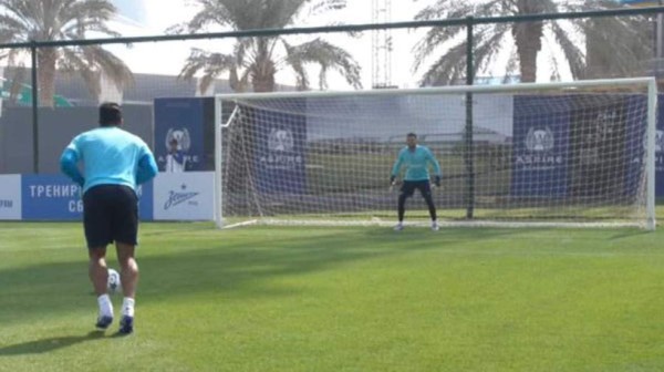 Video: Hulk y su cómica forma de ejecutar un penal