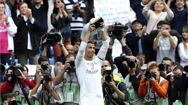 Cristiano le ofreció al madridismo su Bota de Oro