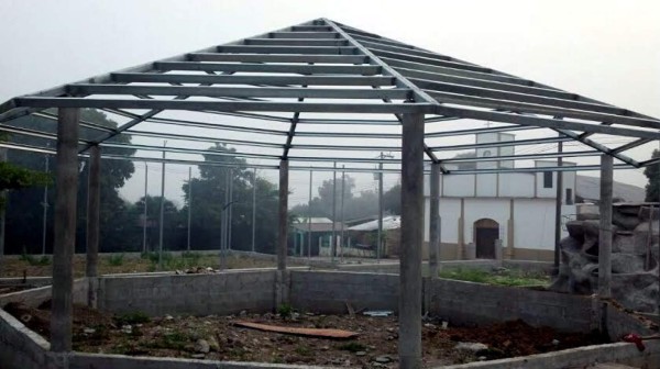 Remodelan el parque central de San Antonio de Majada